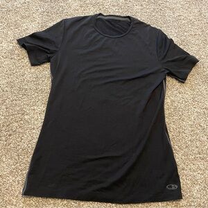 Icebreaker Wool base layer short sleeve t shirt black outdoor hiking casual